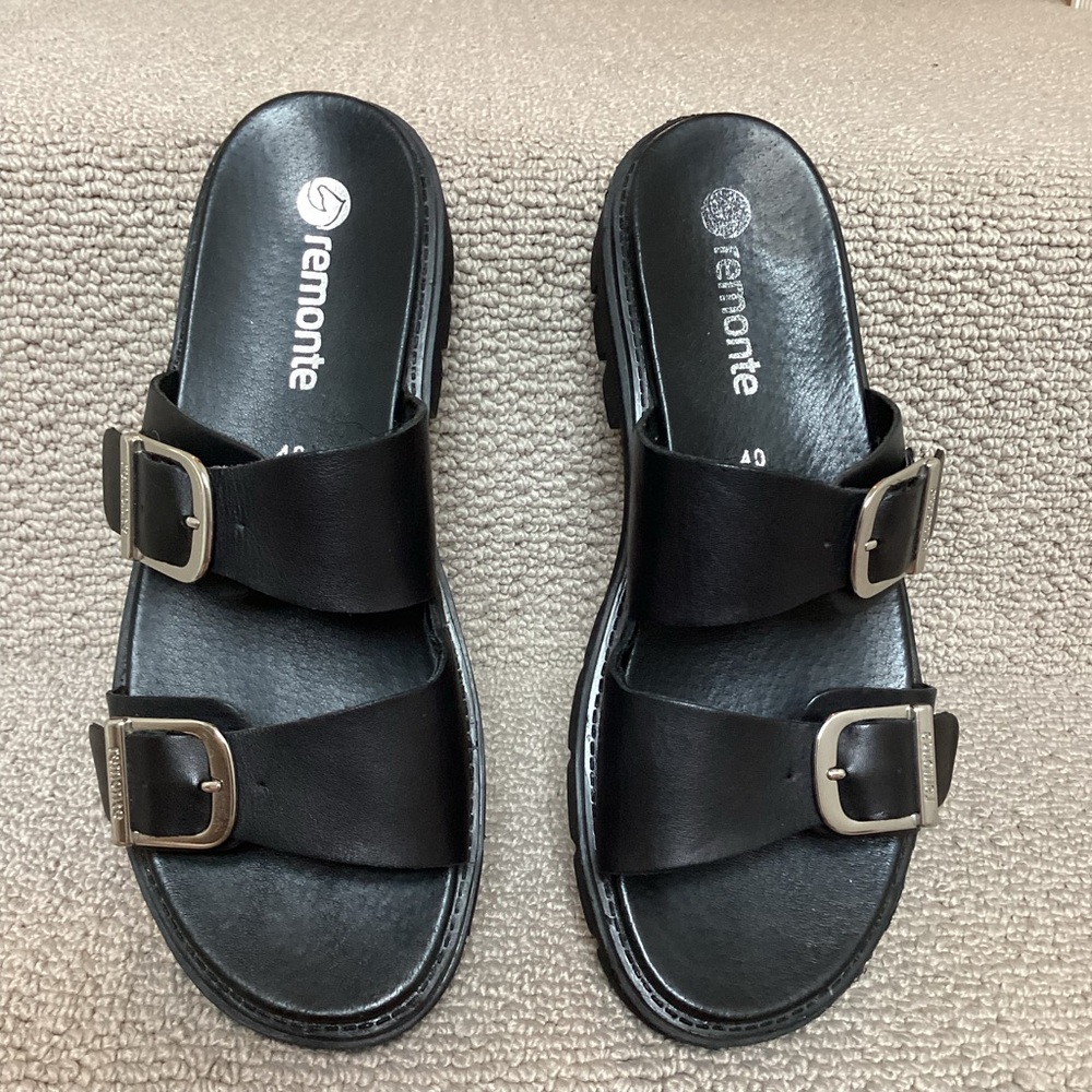 Remonte size 40 Black Leather Platform Sandals